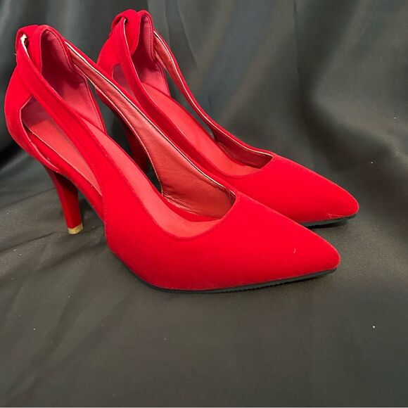 Shoes - Women’s red velvet cut out heels size 7.5